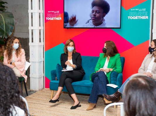Raise your hand es un nuevo proyecto por la salud mental