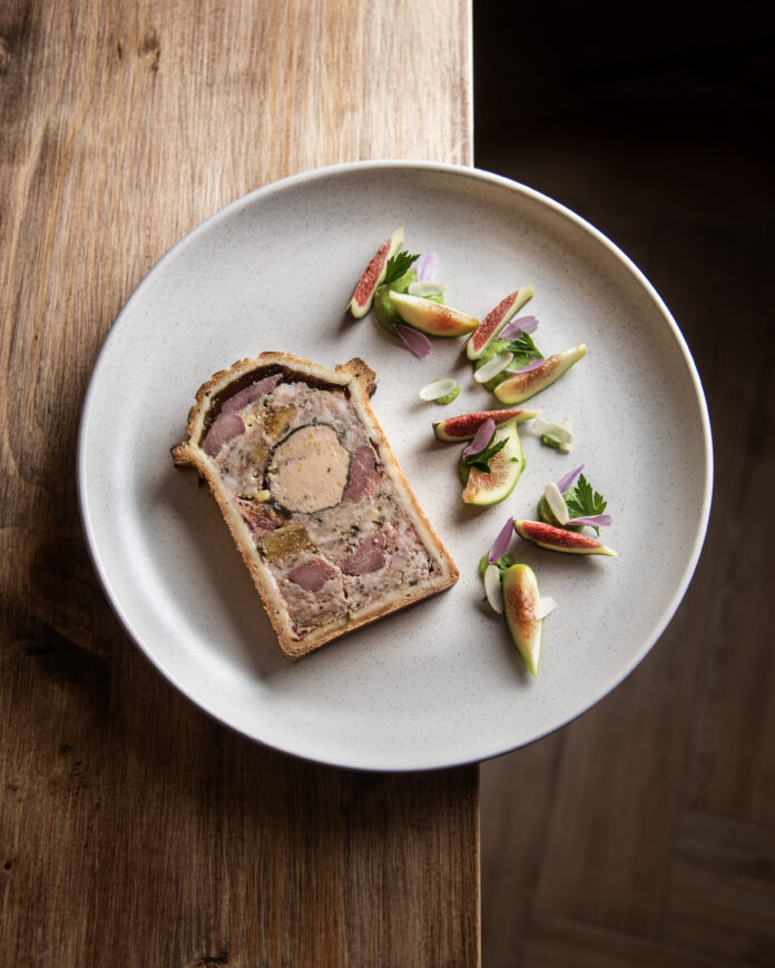 PATE EN CROUTE CON HIGOS. Foto: agencia.